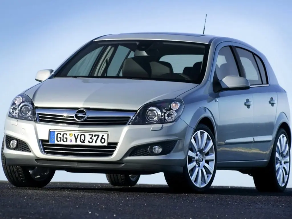 Opel Astra Family (A04) 3 поколение, рестайлинг, хэтчбек 5 дв. (04.2011 - 11.2014)